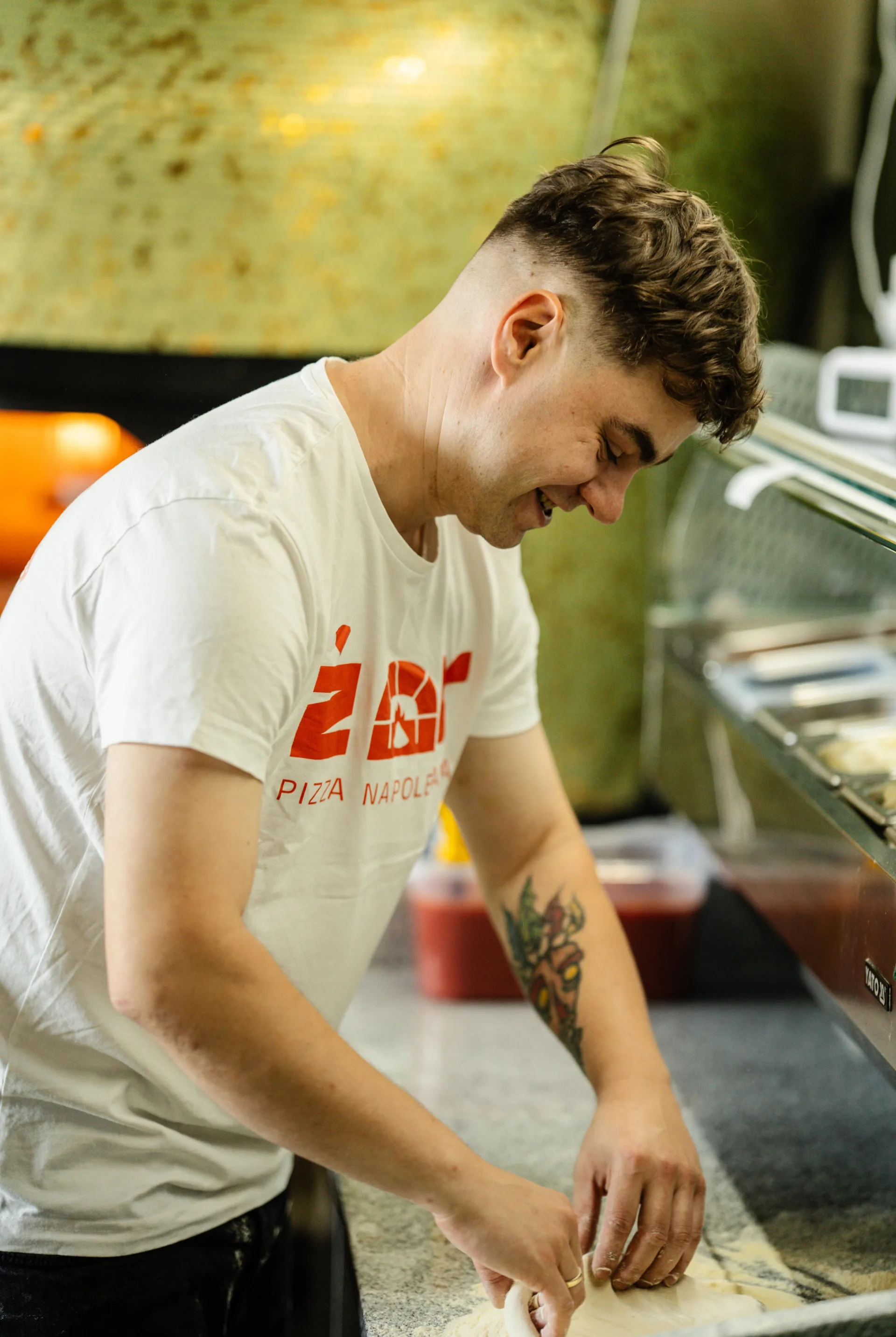 Wyrabianie ciasta na pizzę ŻAR Pizza